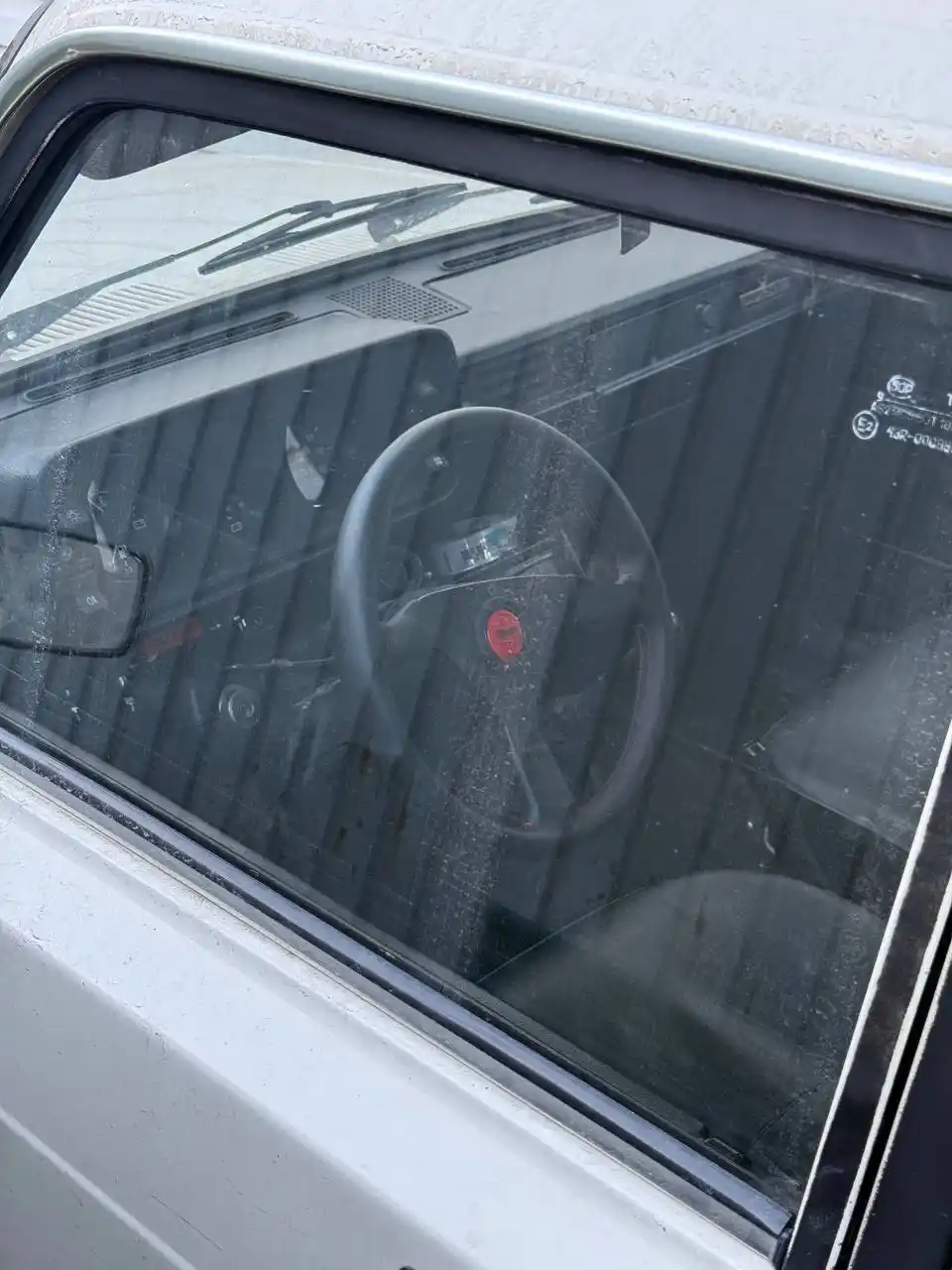 ВАЗ 21043 1989 года