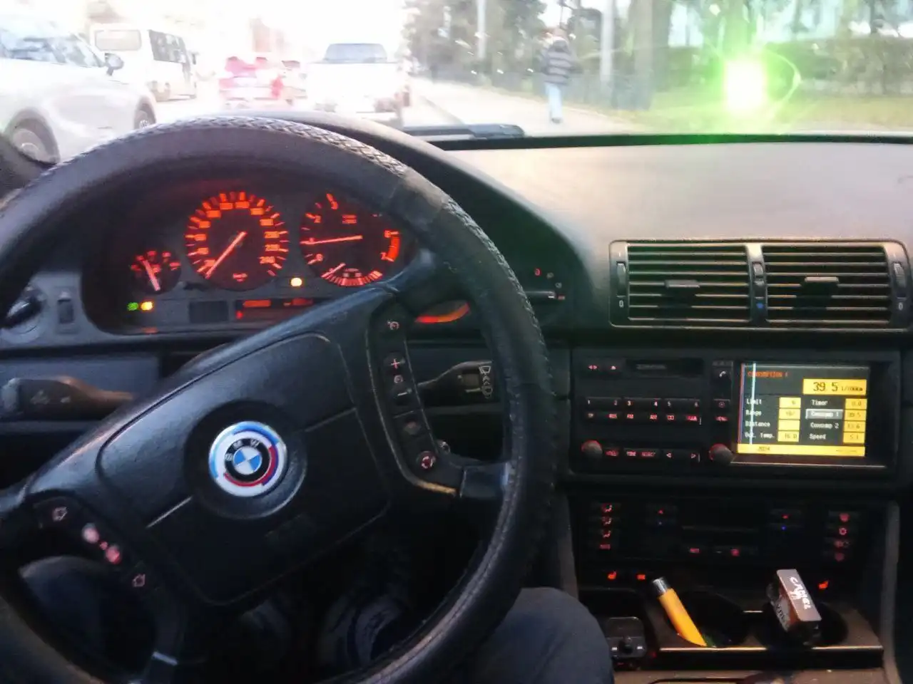 Продам-обменяю БМВ е39 2.8 АКПП