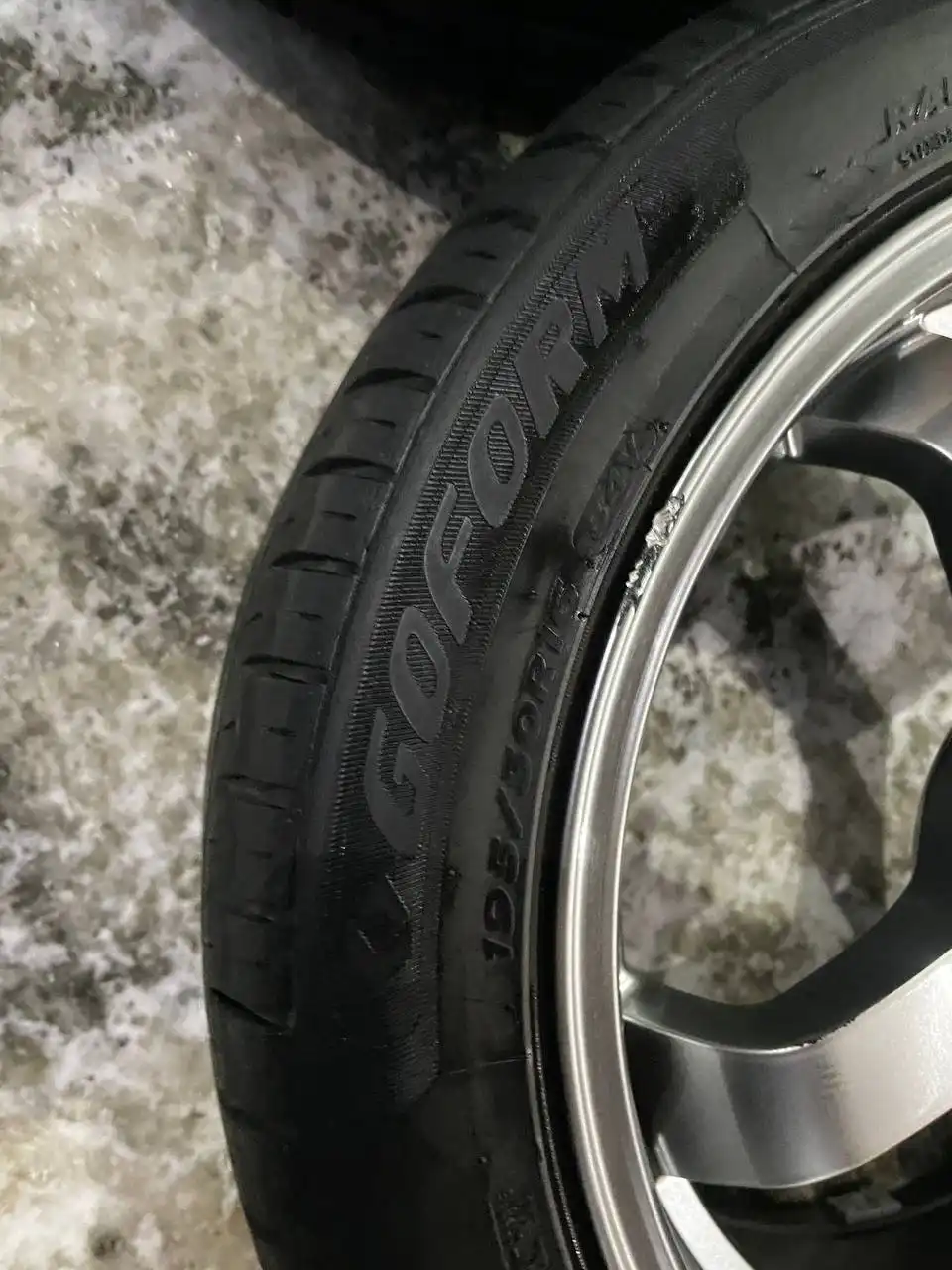 Продам комплект колес R16