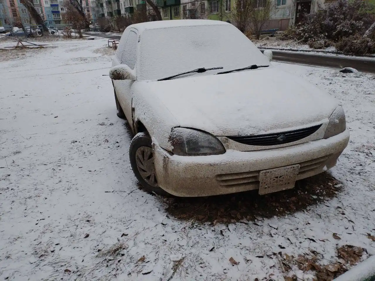 Продам Daihatsu Charade 1999 года