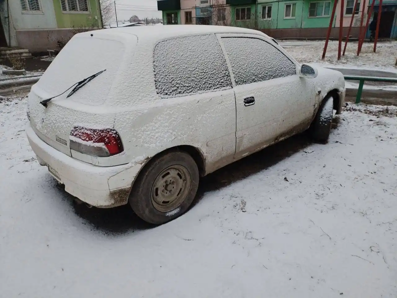 Продам Daihatsu Charade 1999 года