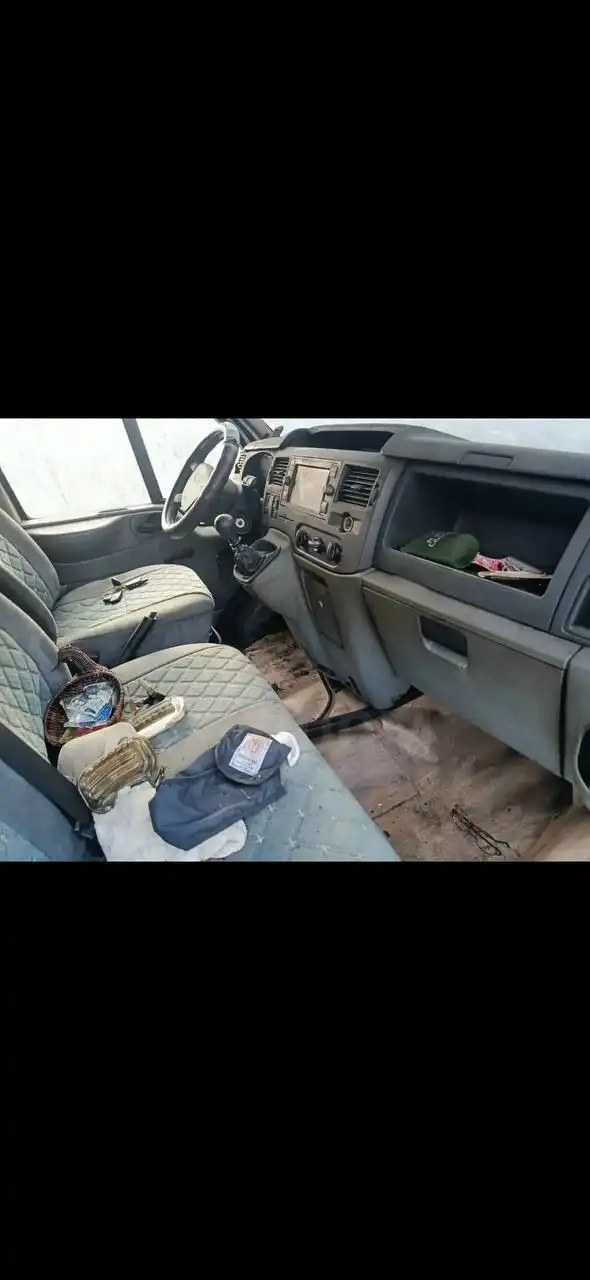 Продажа Ford Transit 2007 года после пожара