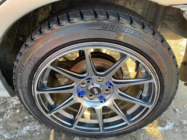 Продам комплект литья с резиной - Запчасти в Иркутск