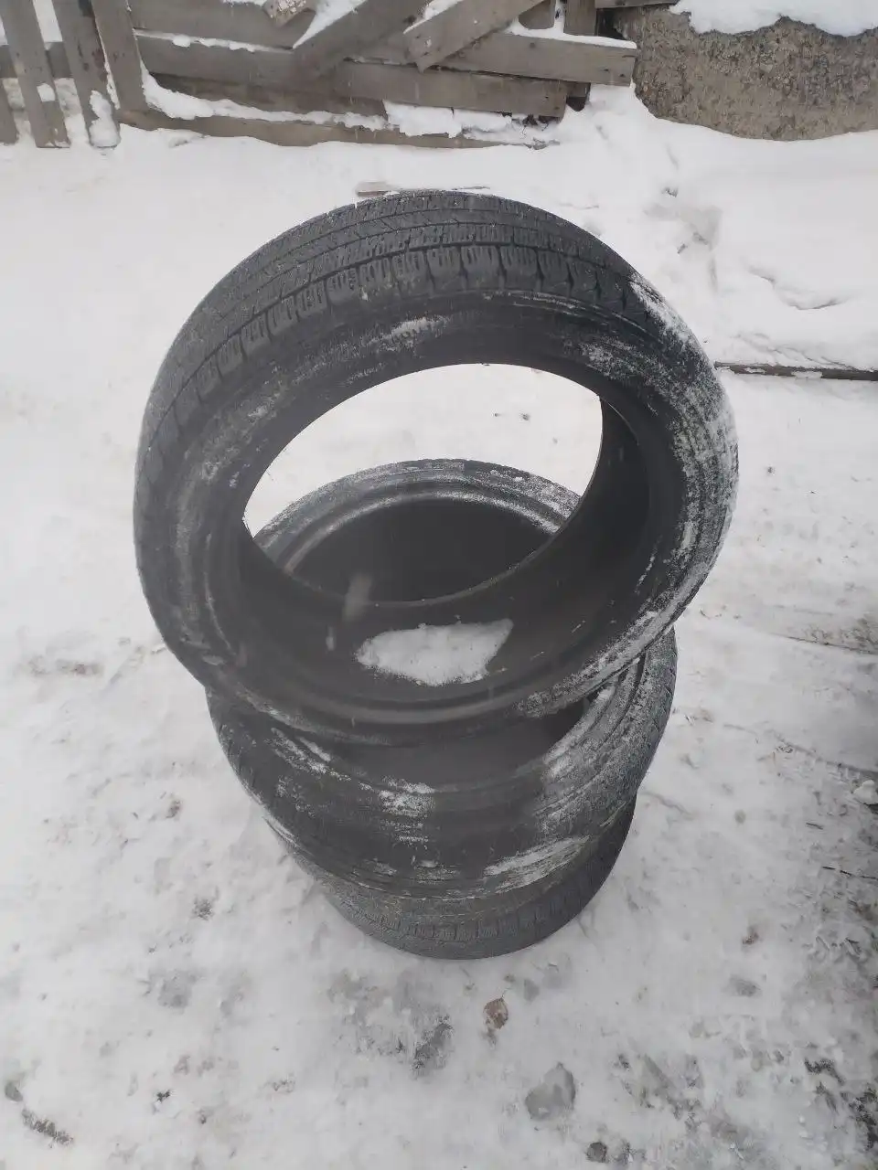 Продам зимнюю резину