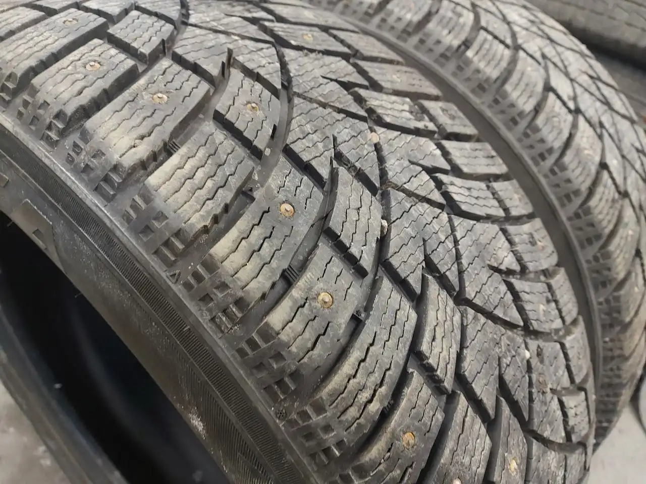 Продажа шин и дисков Toyota