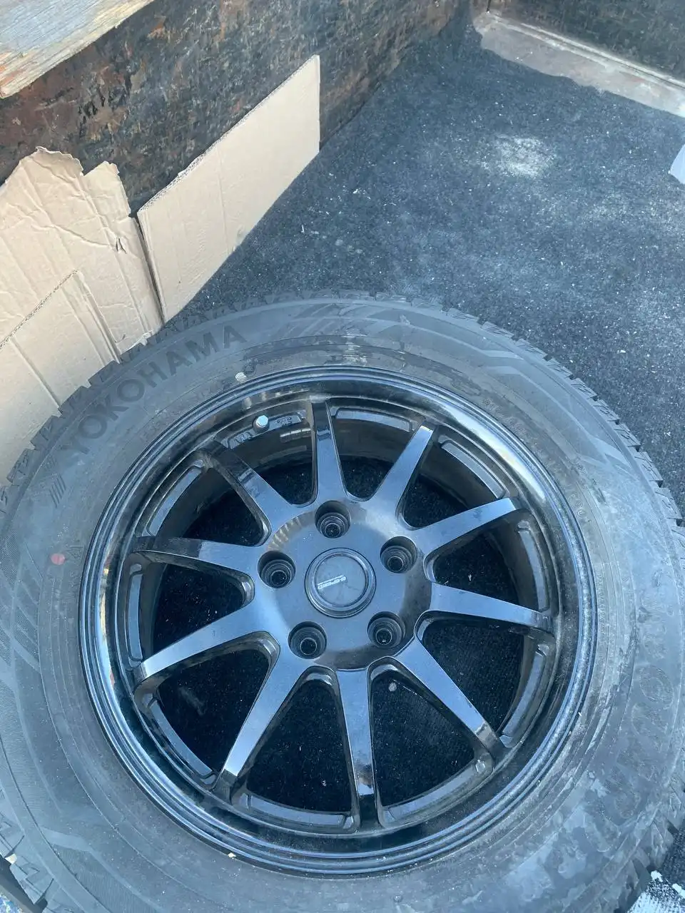 Продам диски с зимней резиной 215/65/16