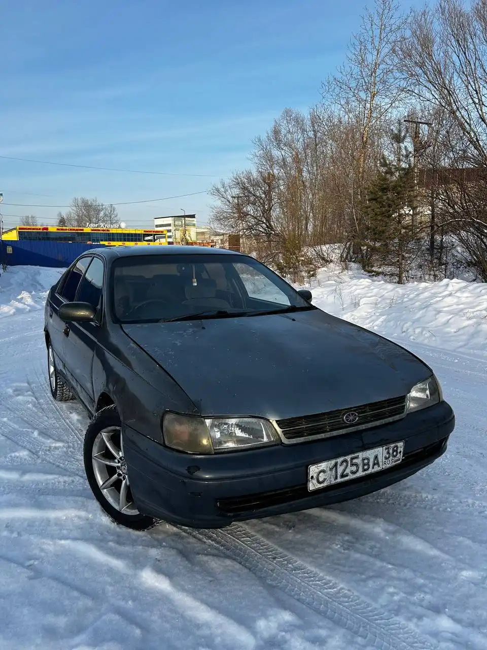 Продажа автомобилей Toyota и ВАЗ разных годов выпуска