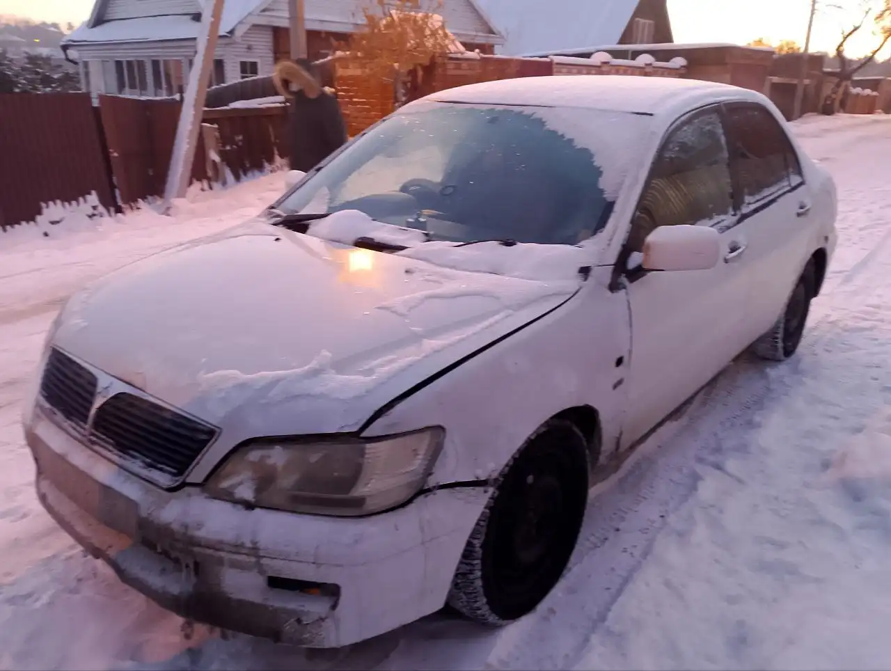 Продажа автомобилей Lancer и Nissan Largo