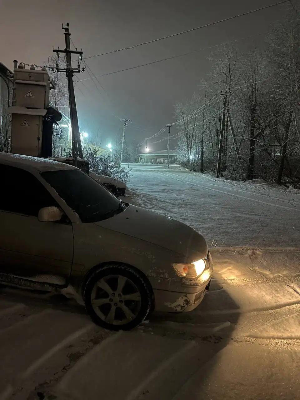 Автомобиль 2.0 1997 года на уверенном ходу