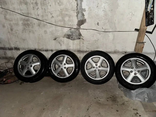 Продажа зимней резины с обменом на R18 - Авто в Иркутск