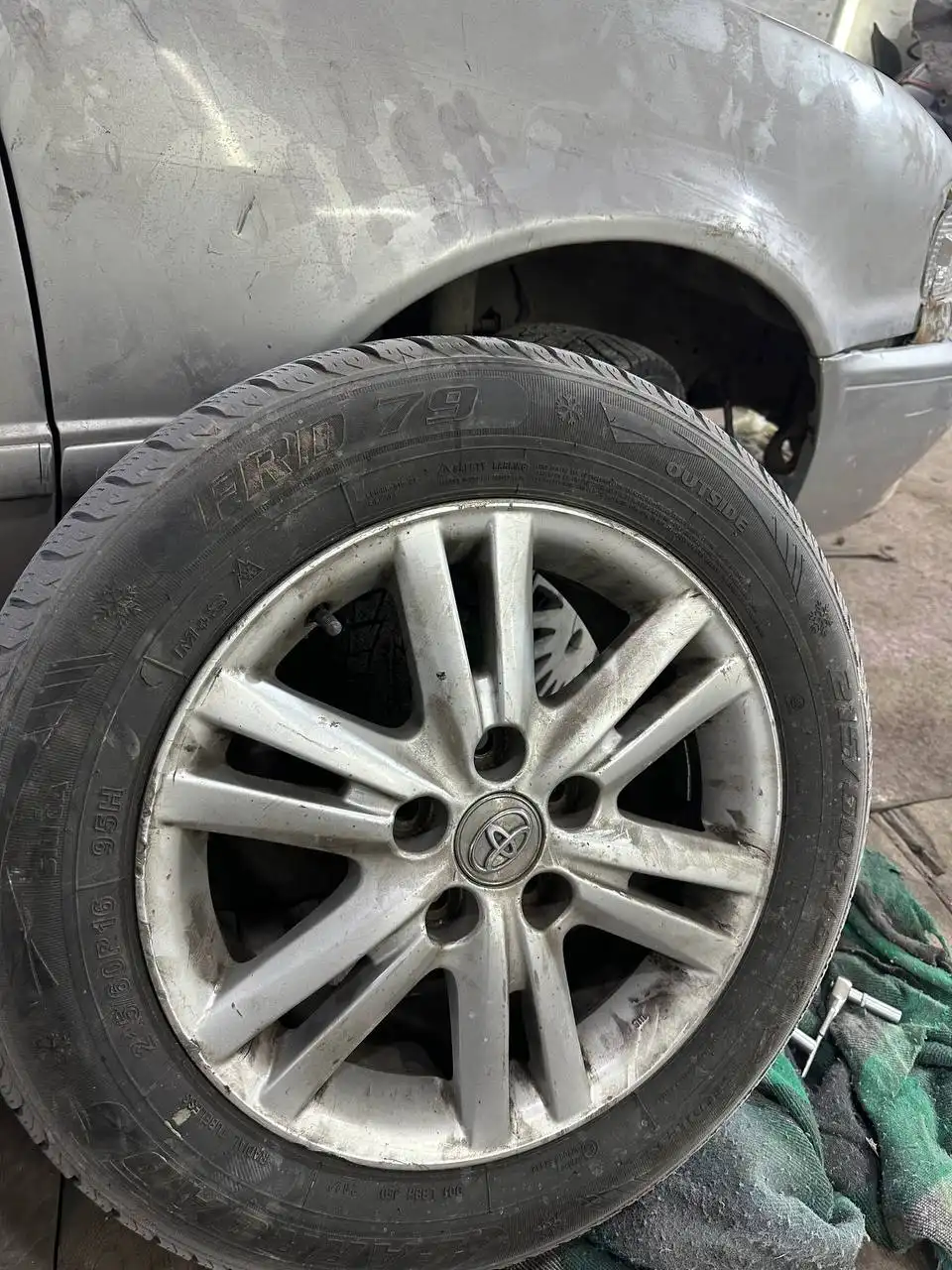 Продажа дисков Тойота оригинал 5.114 R16