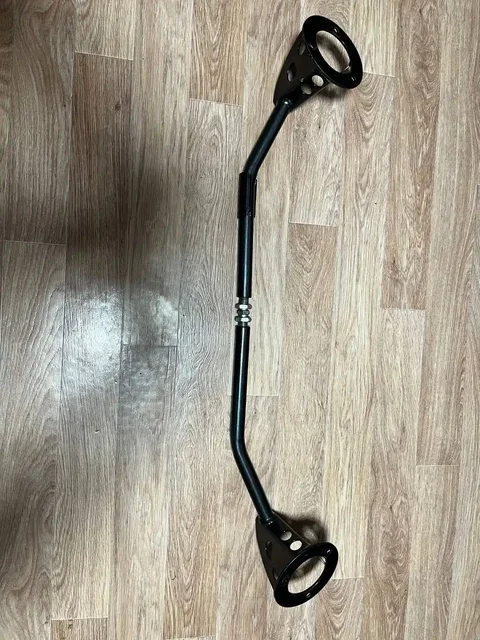 Распорка передних стоек Toyota Chaser JZX - Двигатели в Иркутск