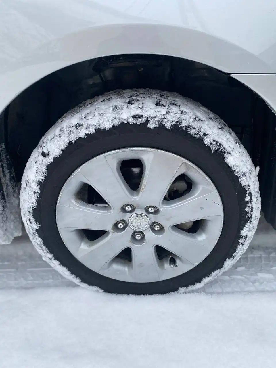 Продам комплект колес r15 5*100 с резиной Hankook и Nexen - Запчасти (Авто) в Иркутск