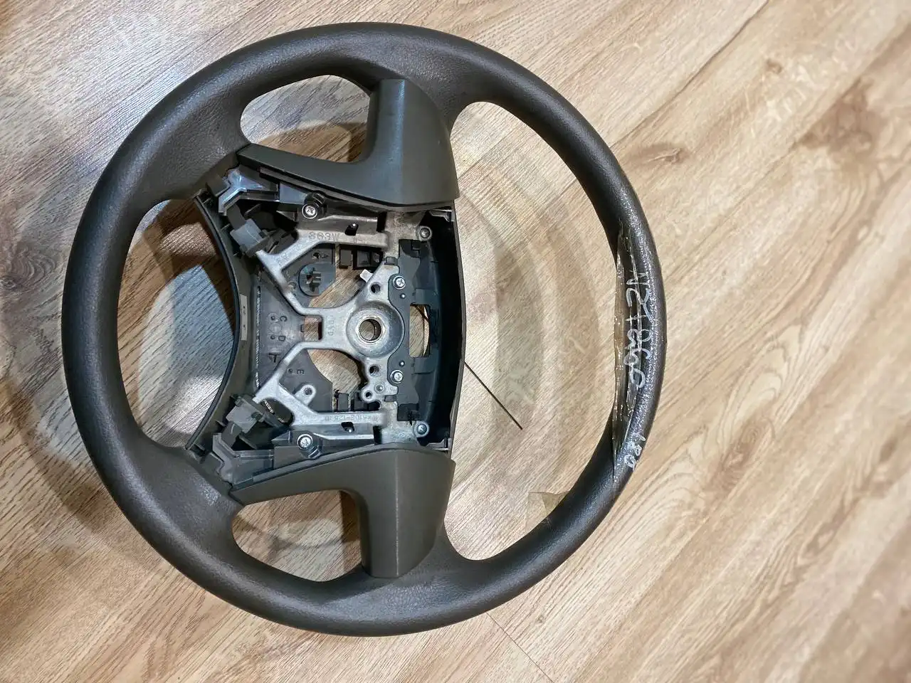 Руль Allion/Premio NZT260/265 - Рулевое управление (Запчасти) в Иркутск