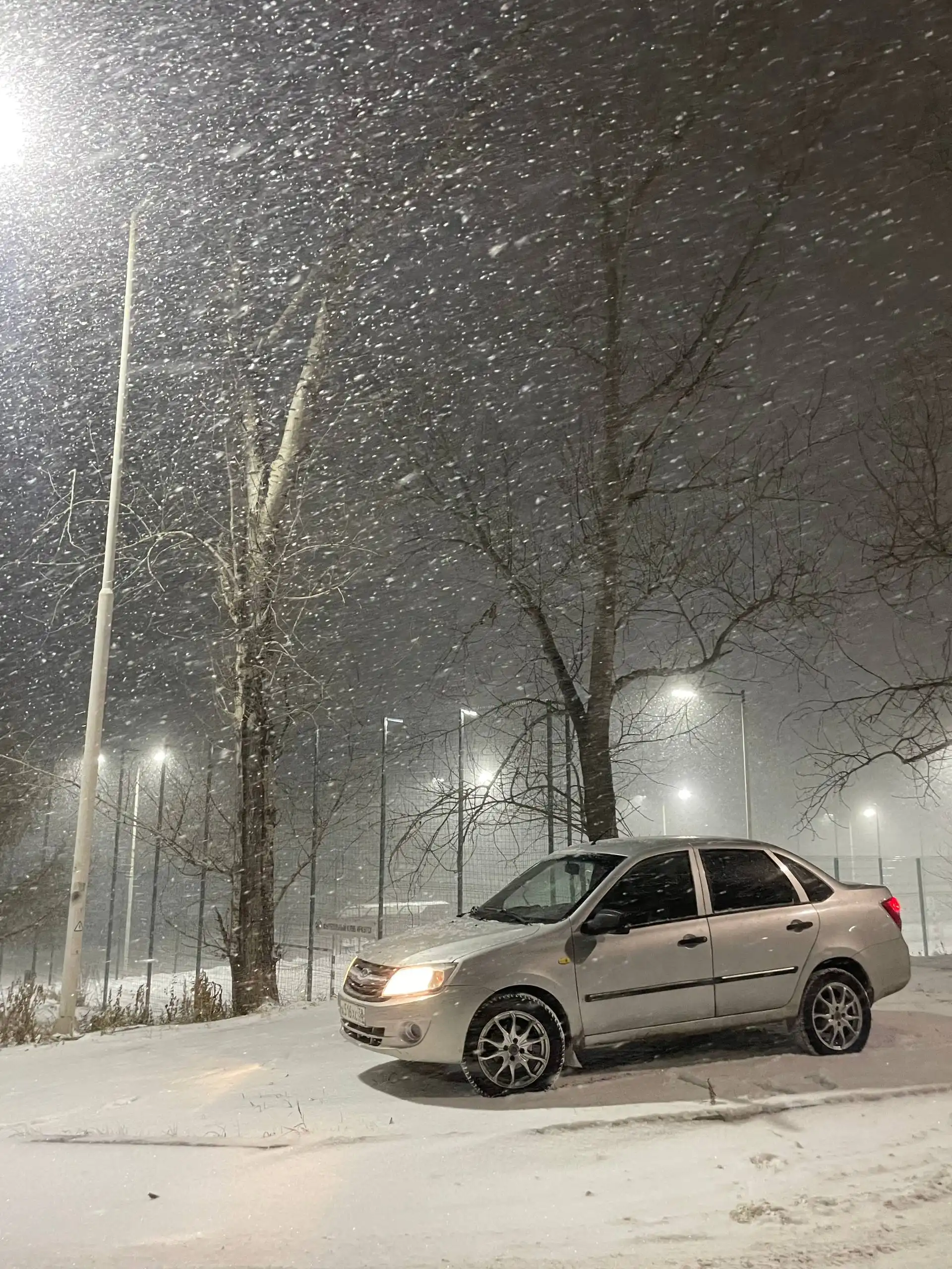 Продам комплект дисков с резиной R16 4*100 - Запчасти (Авто) в Иркутск