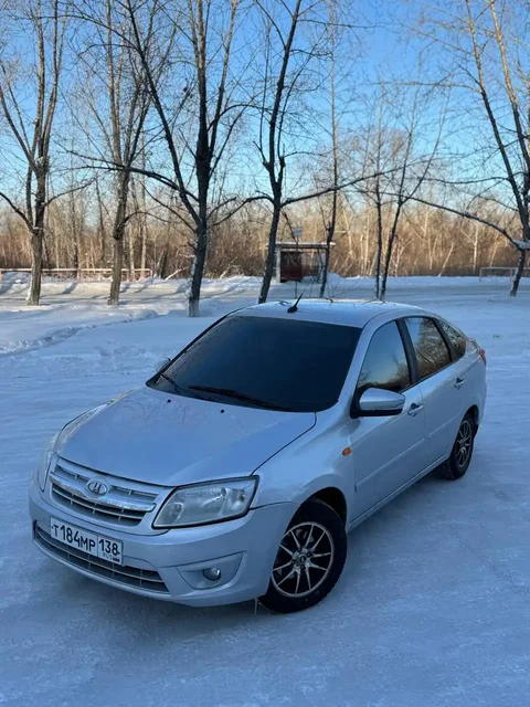 Продажа подержанных автомобилей: Лада Гранта, Корона Премио, Королла - частное объявление в Иркутск