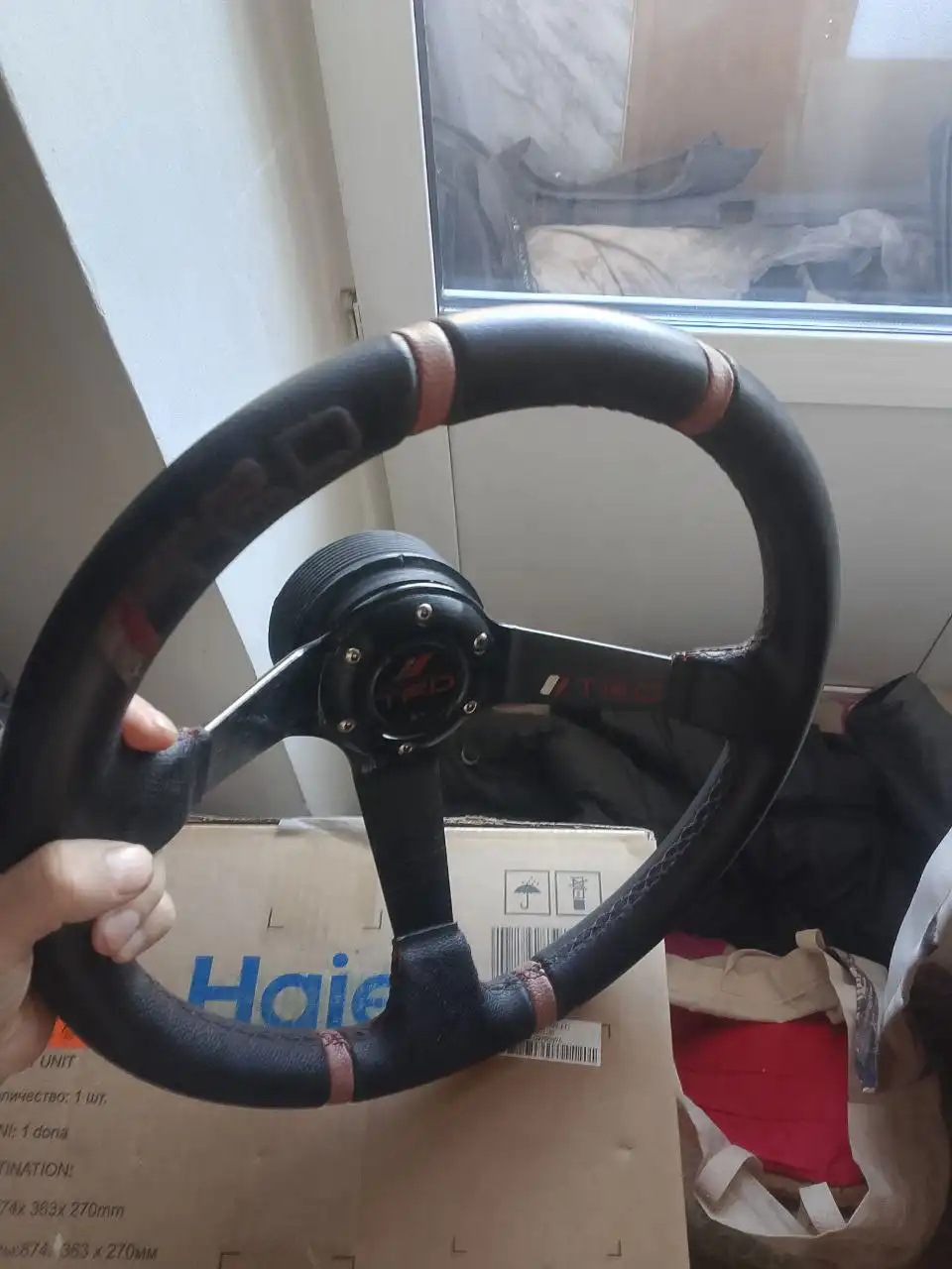 Руль спорт со стаканом на Toyota - Запчасти (Авто) в Иркутск