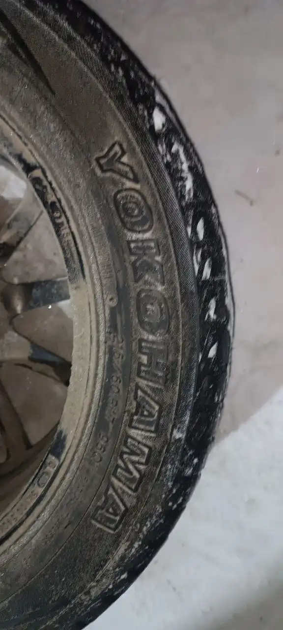 Продам колеса в сборе R17 215/60 - Запчасти (Авто) в Иркутск