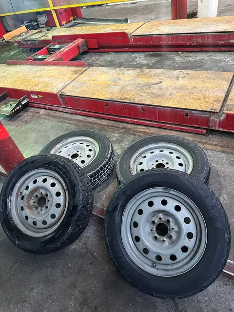 Продажа дисков с Приоры с небольшой грыжей - Авто в Иркутск