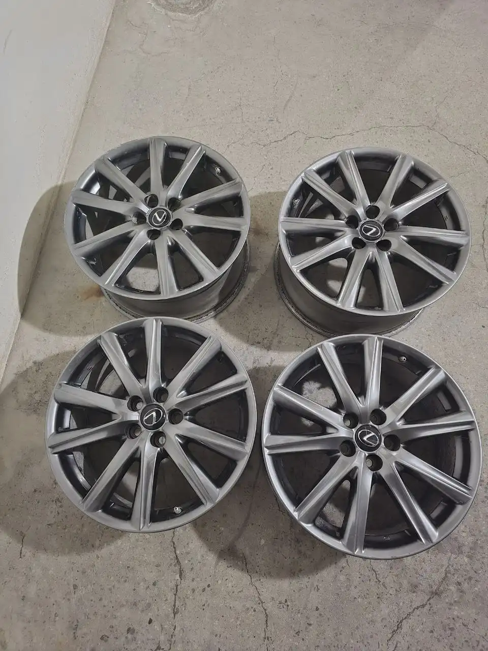 Комплект литых дисков R19 от Lexus GS IV F SPORT - Диски (Запчасти) в Иркутск