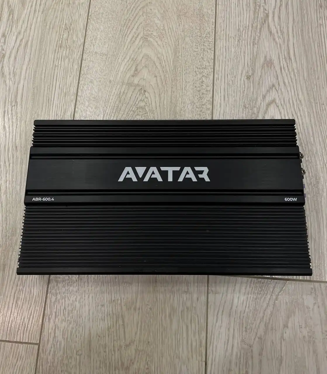 Продажа магнитолы 4к и усилителя для авто - Аудиотехника (Авто) в Иркутск