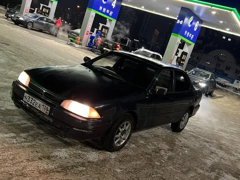 Toyota Camry 1992 года - Авто в Иркутск