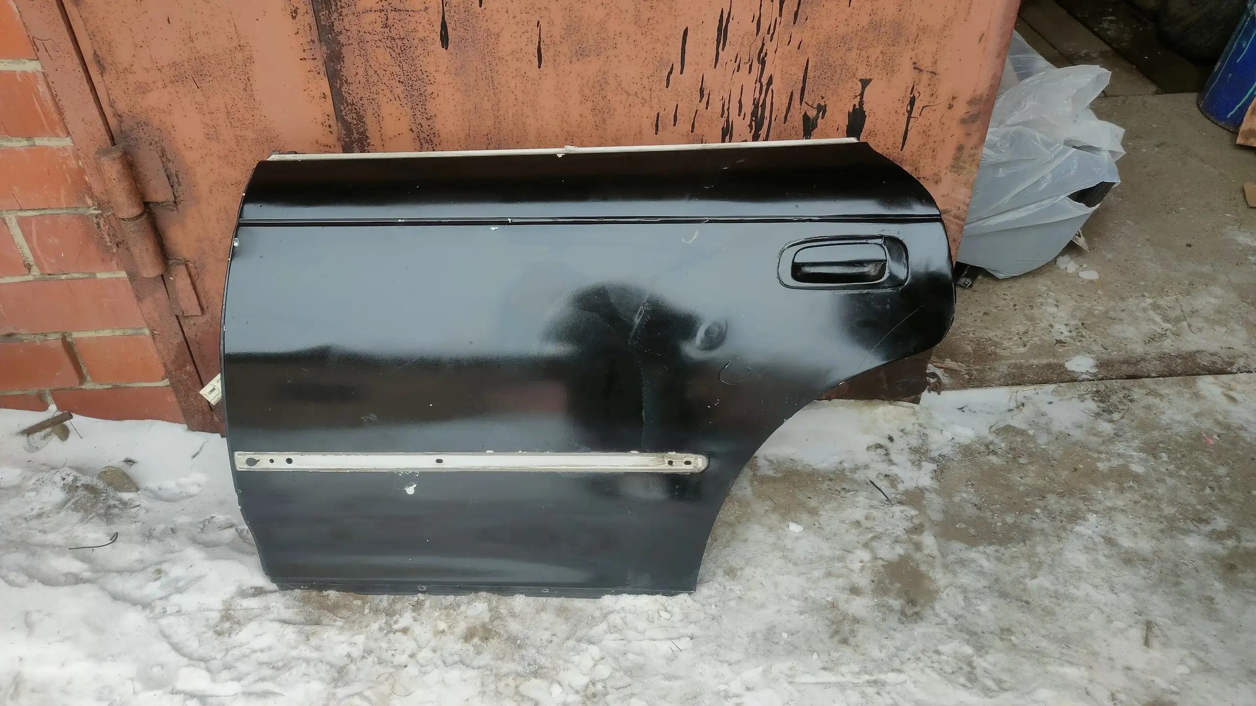 Продам двери Toyota Mark 2 JZX90 в Иркутске - Автомобильные запчасти (Запчасти) в Иркутск