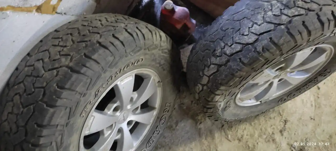 Продам запчасти с L200