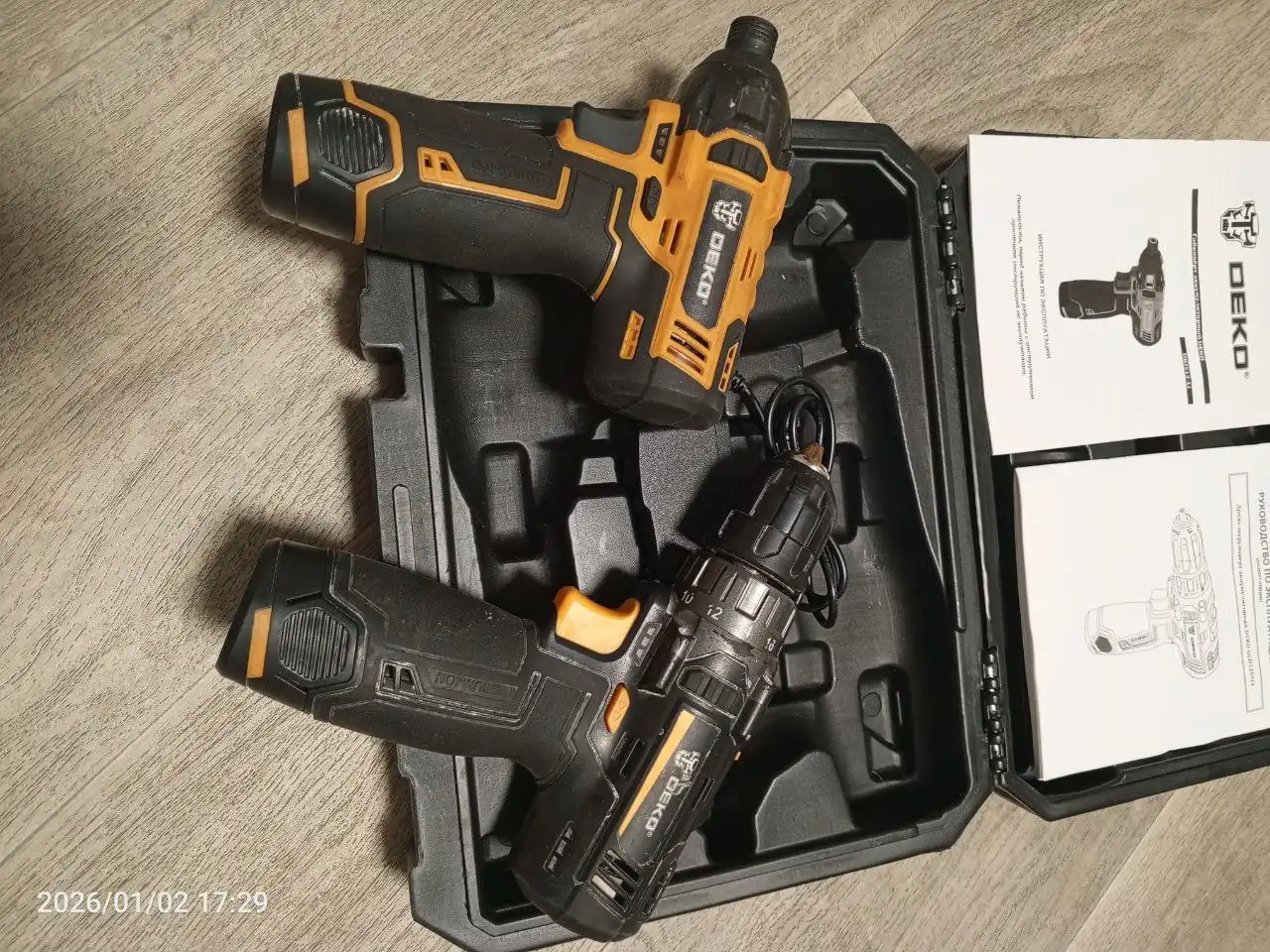 Продается дрель-шуруповерт мощный с полной комплектацией