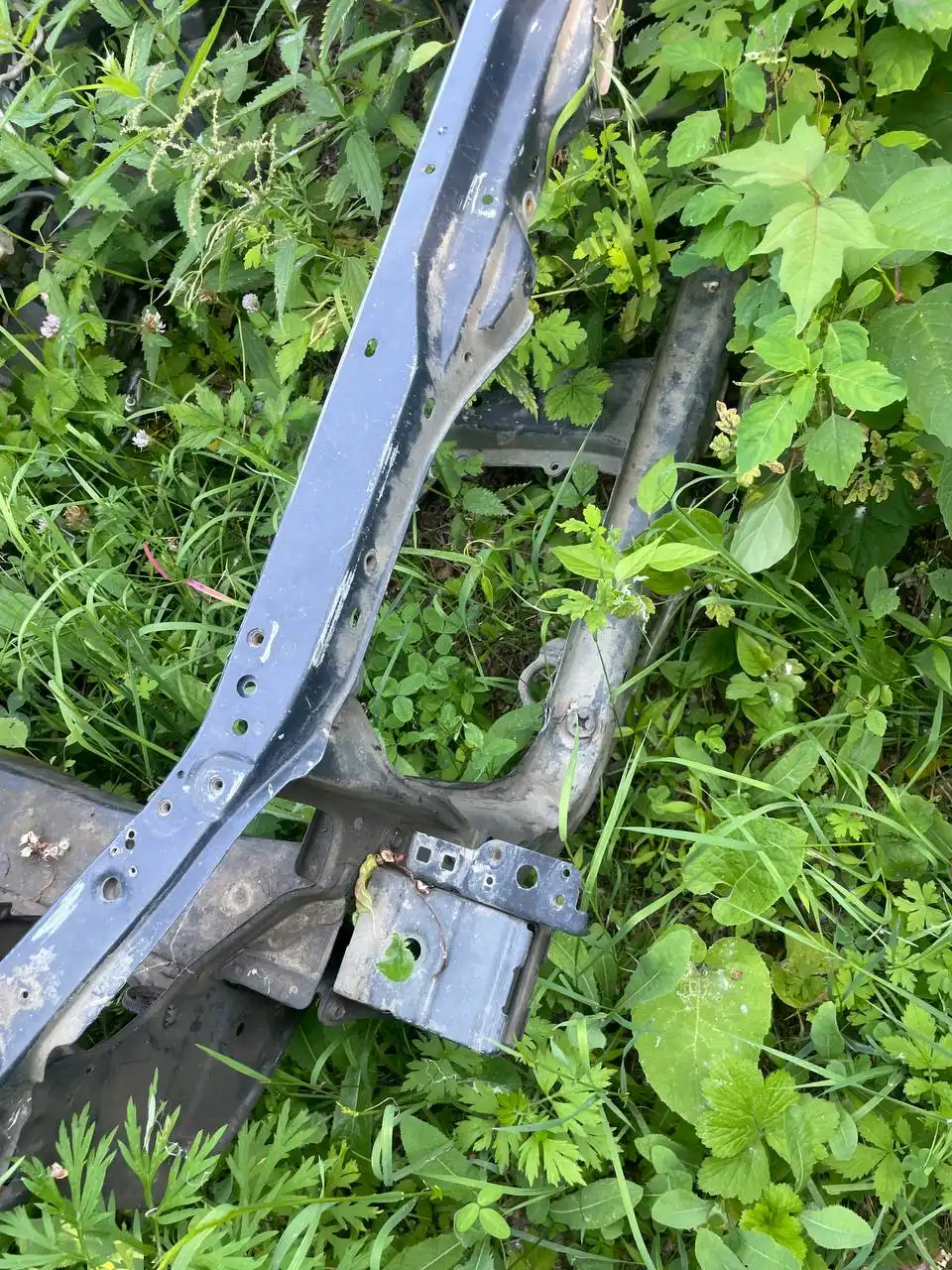 Продам телевизор на корону бочку с кузовом