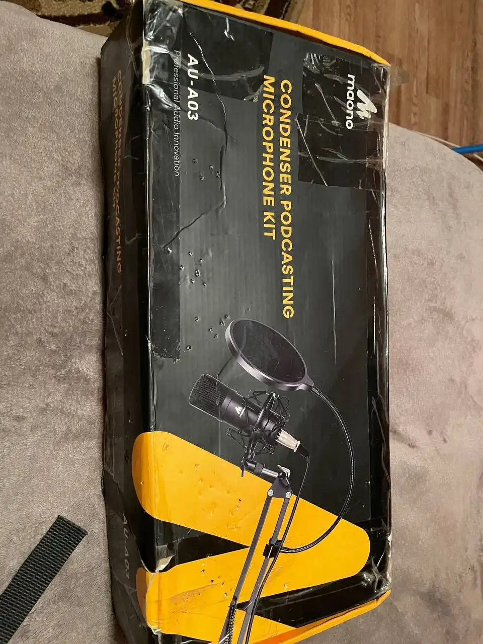 Продажа детского кресла, микрофона, электронасоса, компрессора и подогрева зеркал - Барахолка в Хабаровск