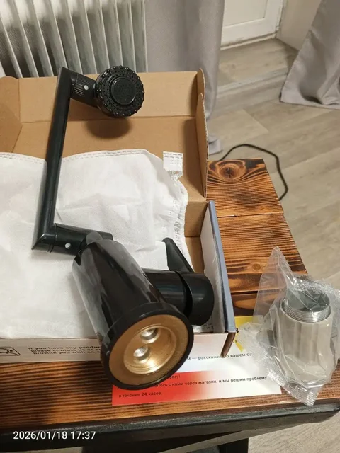 Продажа нового кухонного смесителя с пятью режимами - Сантехника в Хабаровск