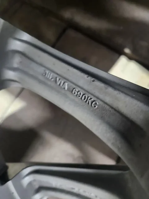 Продам летние колеса R18 - Импорт в Хабаровск