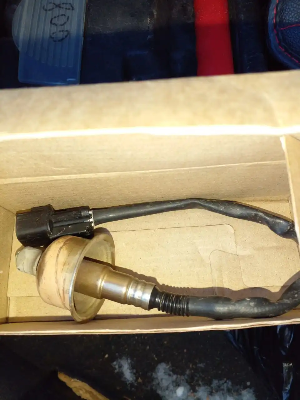 Продам кислородный датчик верхний на Хендай - Запчасти в Хабаровск