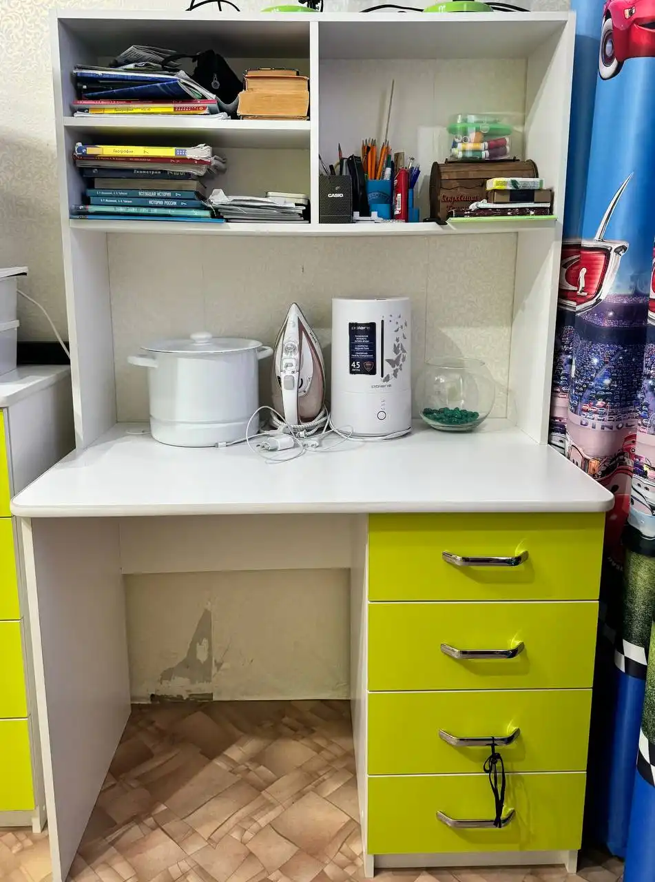 Продажа столов в Хабаровске - Мебель (Для дома и дачи) в Хабаровск