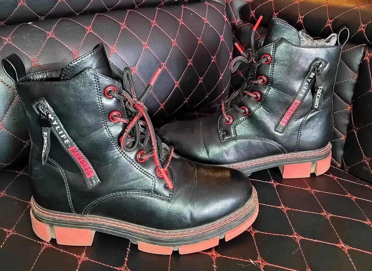Демесезонные женские ботинки размер 37 - Обувь (Одежда) в Хабаровск