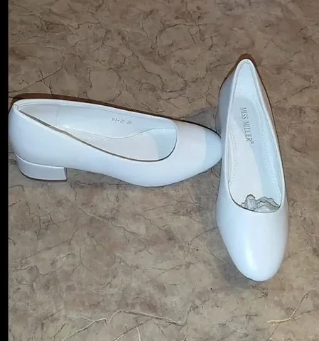 Туфли размер 36 в отличном состоянии - Пижамы в Хабаровск