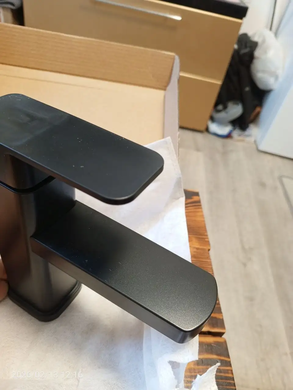 Продажа нового стильного смесителя в ванную - Сантехника (Для дома и дачи) в Хабаровск