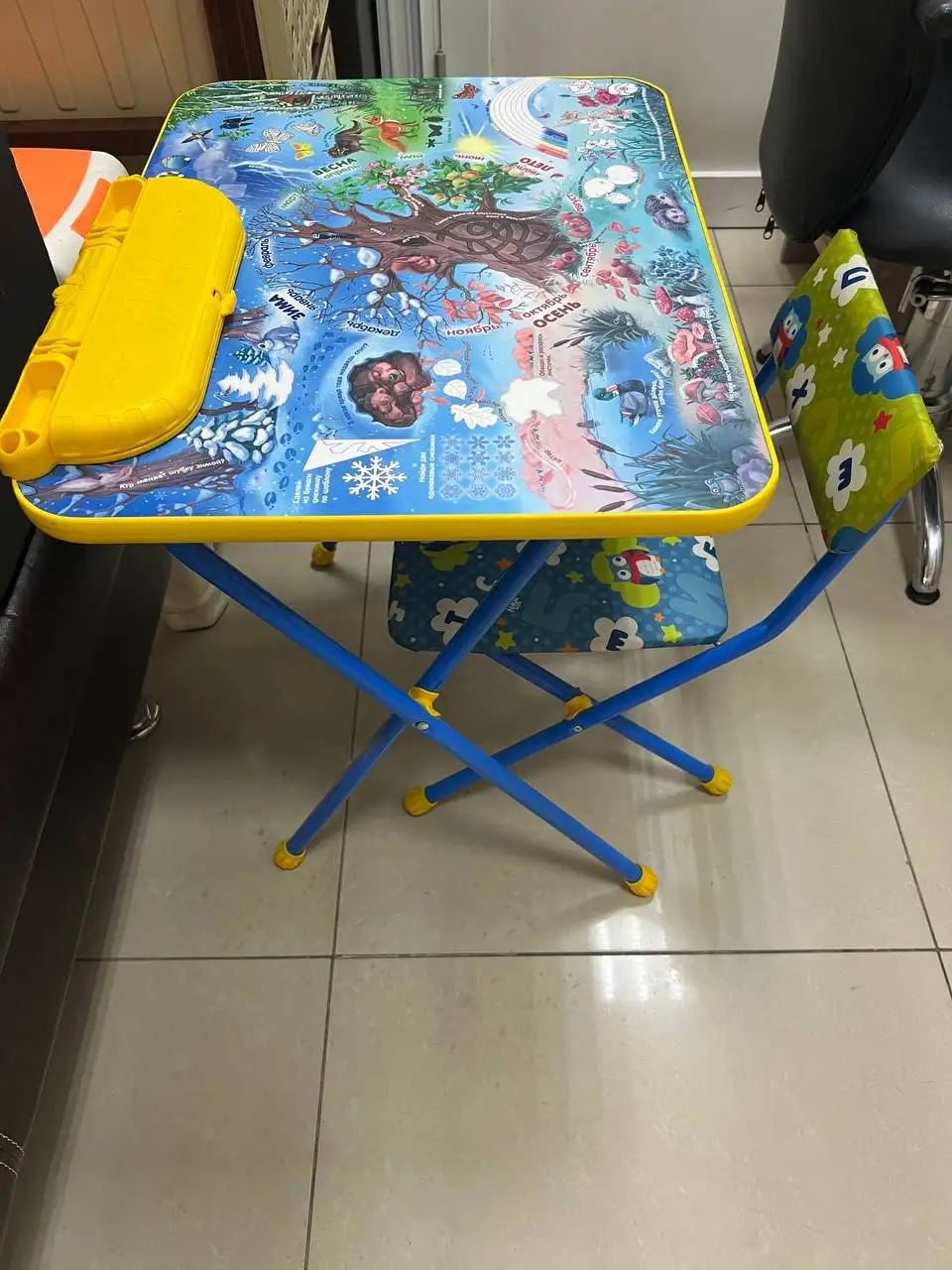 Продам детский стол со стульчиком - Детская мебель (Товары для детей) в Хабаровск
