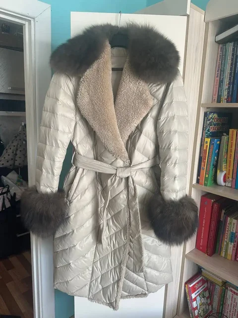 Облегченный пуховик 44 размера - Футболки в Хабаровск