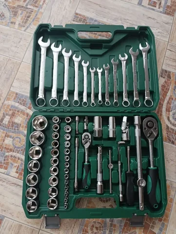 Продам новый кейс с инструментами - Одежда для беременных в Хабаровск