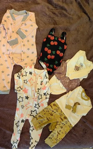 Детский купальник и вещи размер 74-80 - Детское питание в Хабаровск