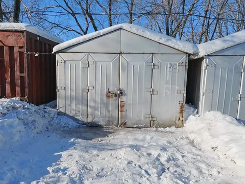 Сдам гараж на длительный срок - Дом в Хабаровск