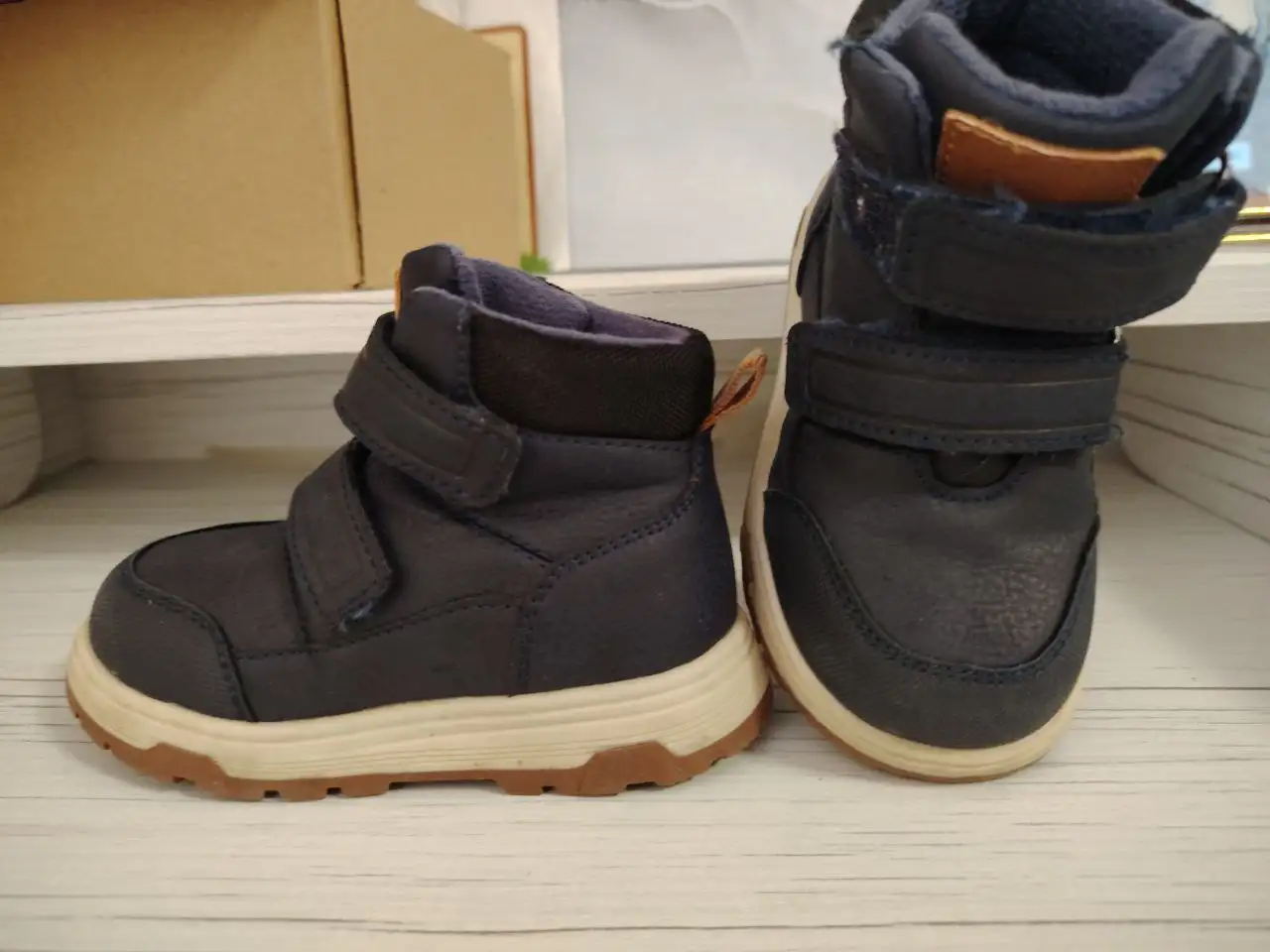 Продам межсезонные ботинки - Обувь (Одежда) в Хабаровск