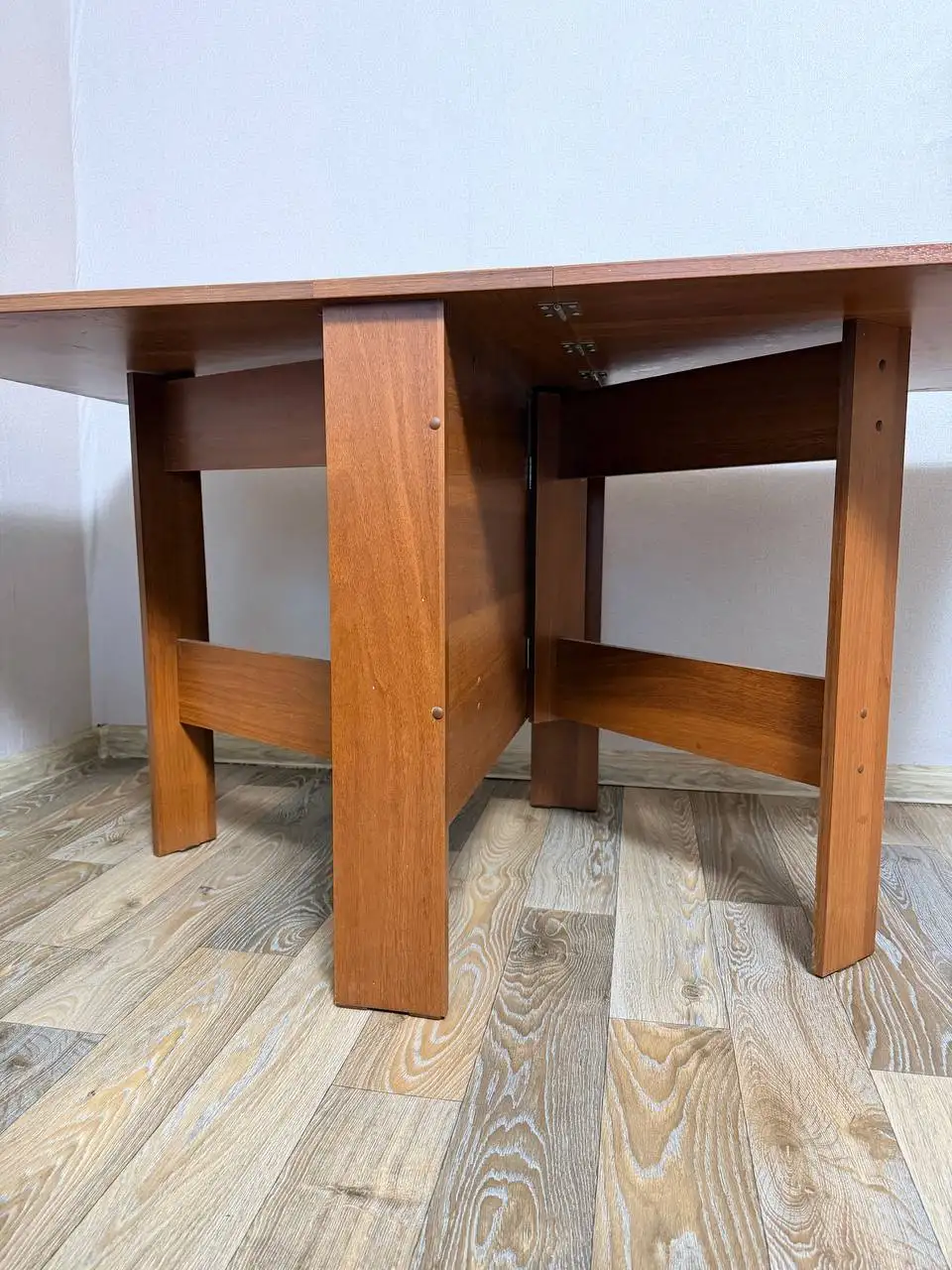 Продам стол - Мебель (Для дома и дачи) в Хабаровск