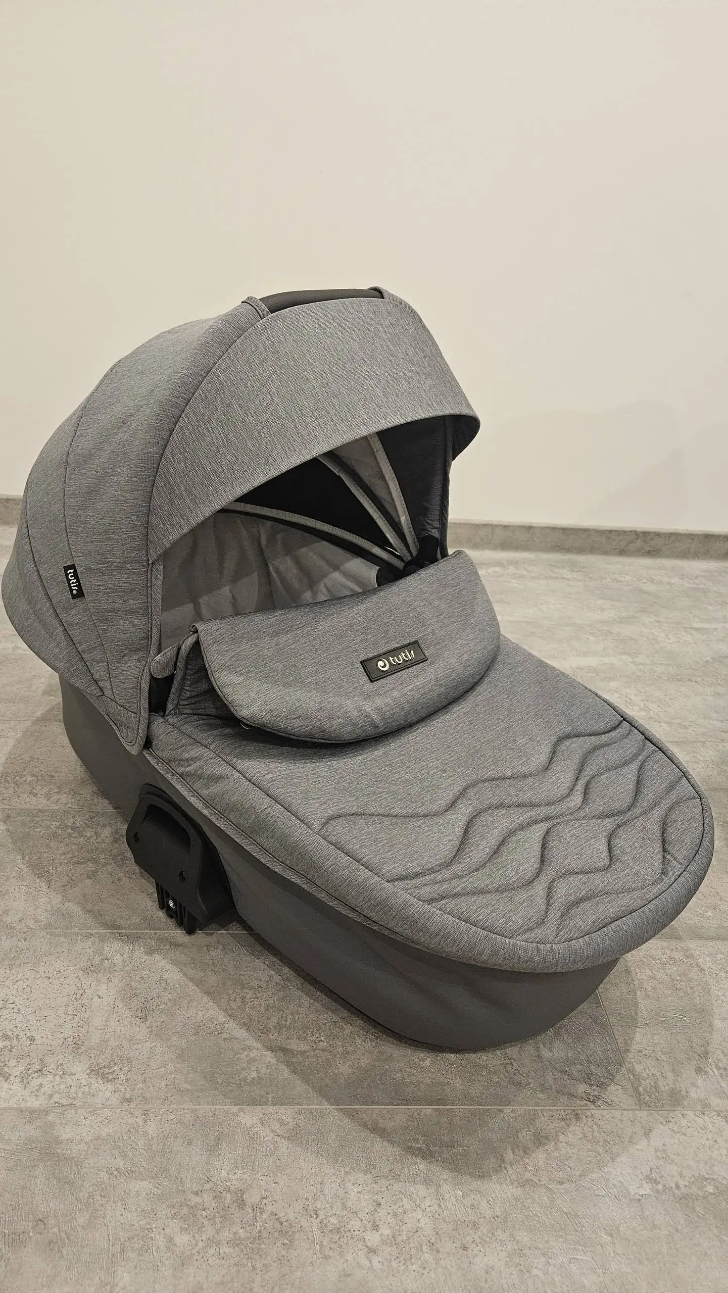 Продам коляску Tutis Leo 2 в 1 в отличном состоянии - Детские коляски (Товары для детей) в Хабаровск