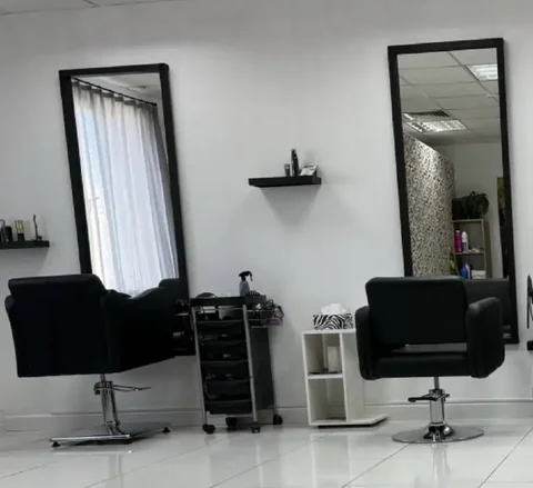 Продажа зеркала в деревянной раме - Крупная бытовая техника в Хабаровск