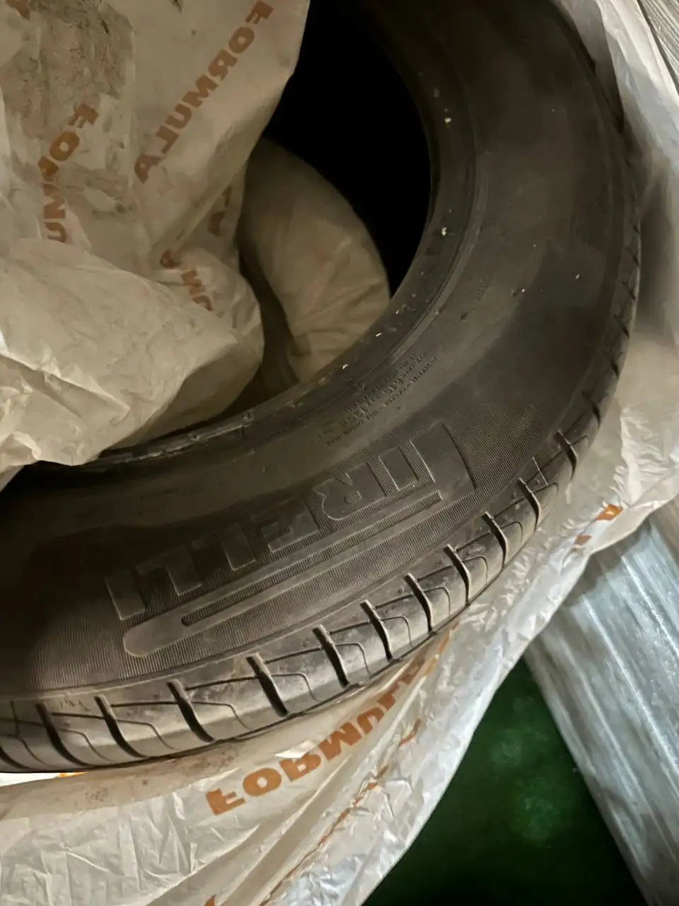 Продам летнюю резину Pirelli Cinturato P1 195/65 R15 - Шины и диски (Авто) в Хабаровск