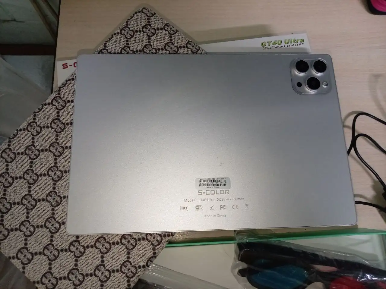 Планшет в идеальном состоянии с полным комплектом - Планшеты (Электроника) в Хабаровск