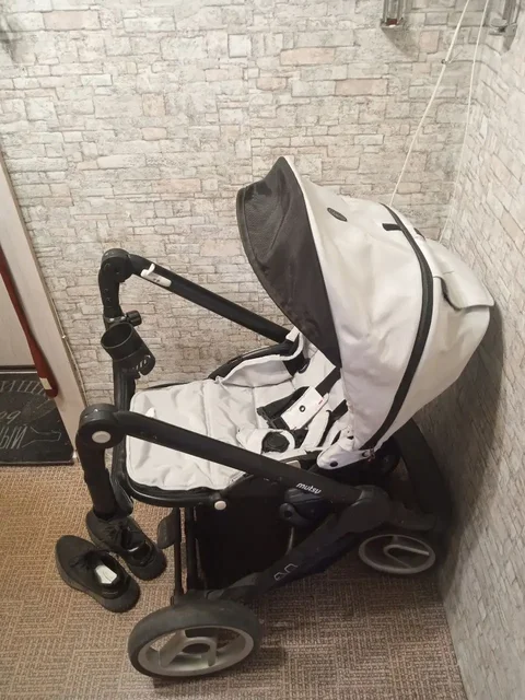 Продажа детских товаров: коляска, ванночка, шезлонг, кенгуру - Детские качели/шезлонги в Хабаровск